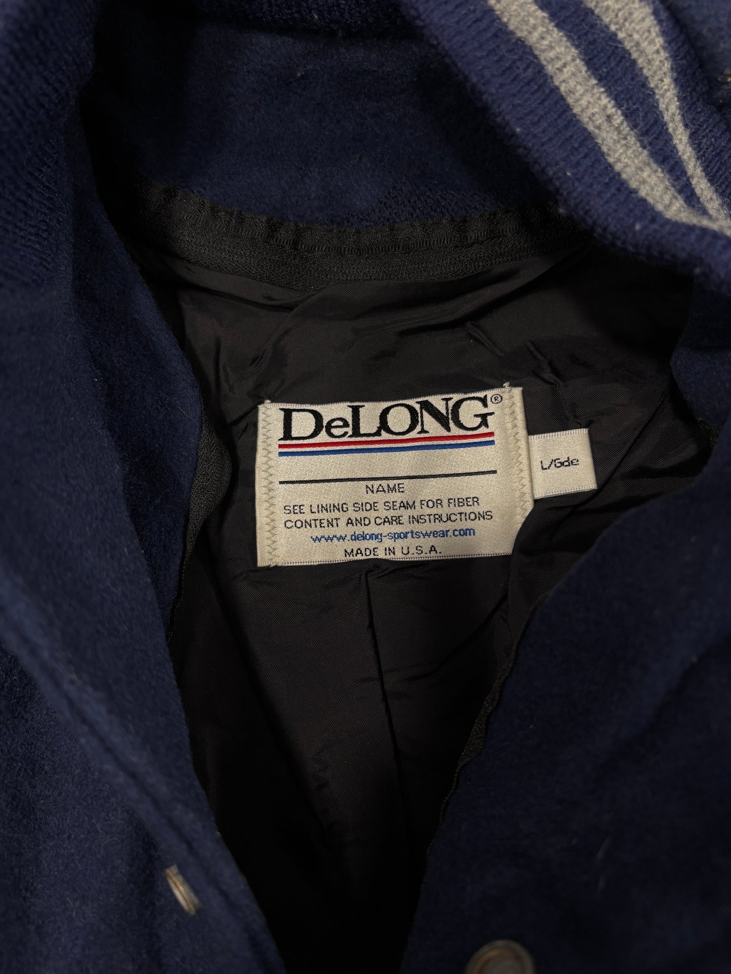 Taille universitaire 46/48 cod108