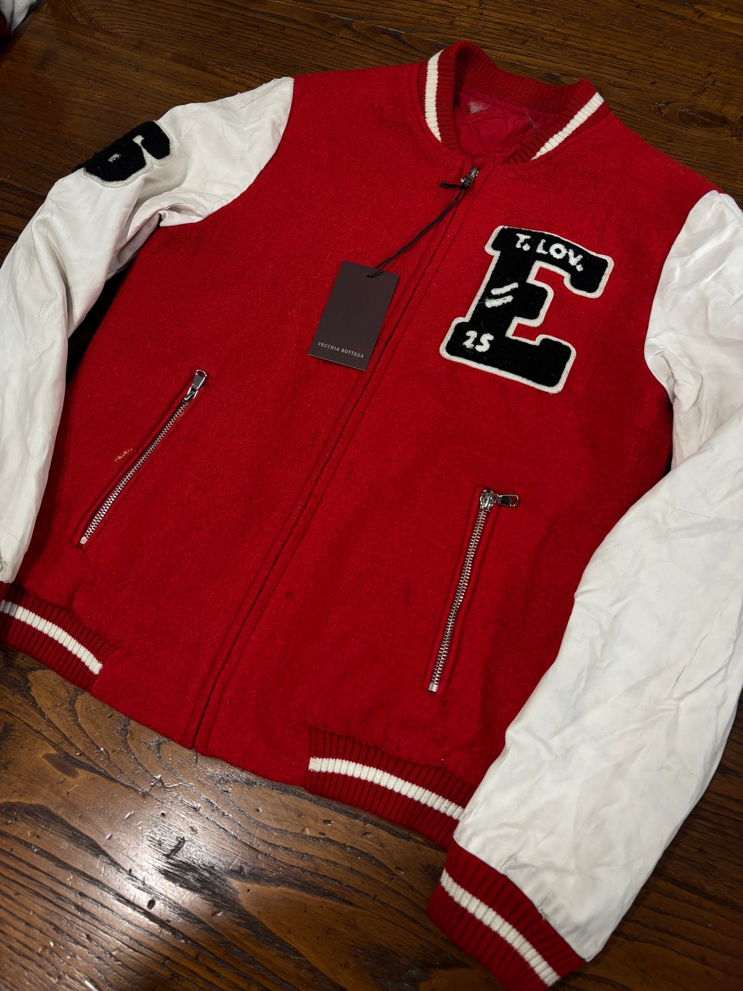 Taille universitaire 44/46 cod128