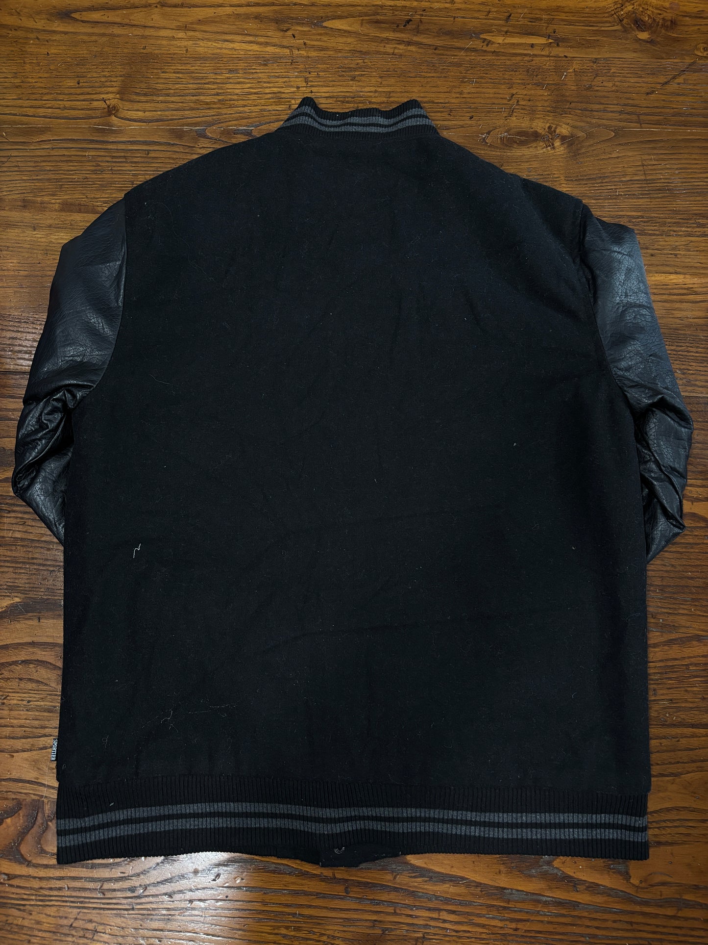 Taille de l'équipe universitaire 48/50, code 106