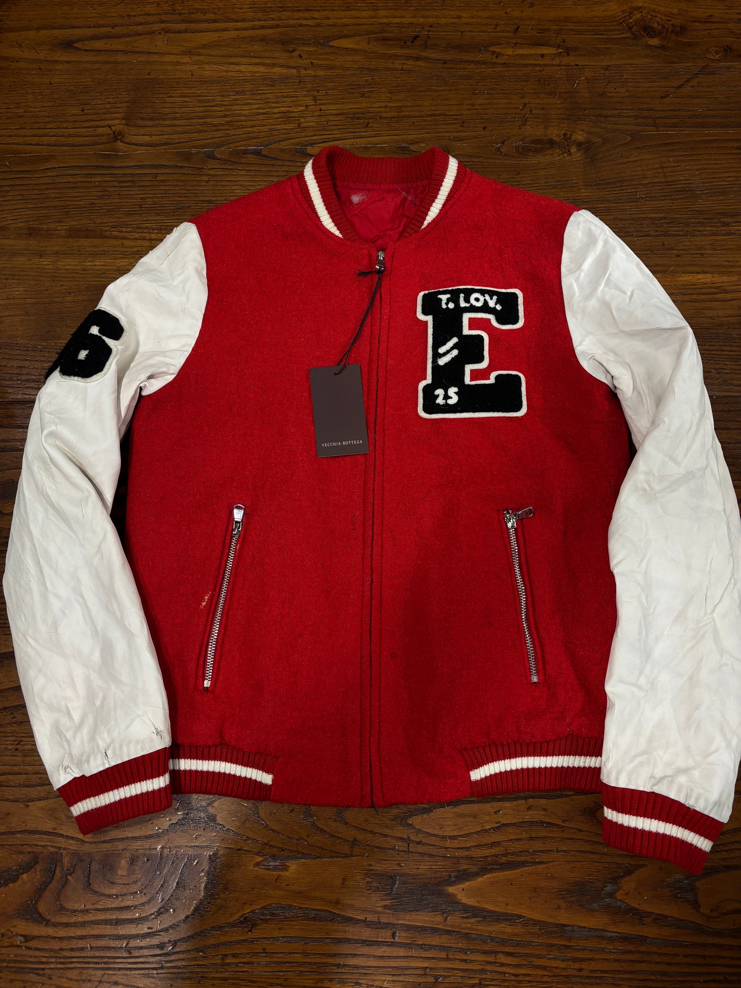 Taille universitaire 44/46 cod128