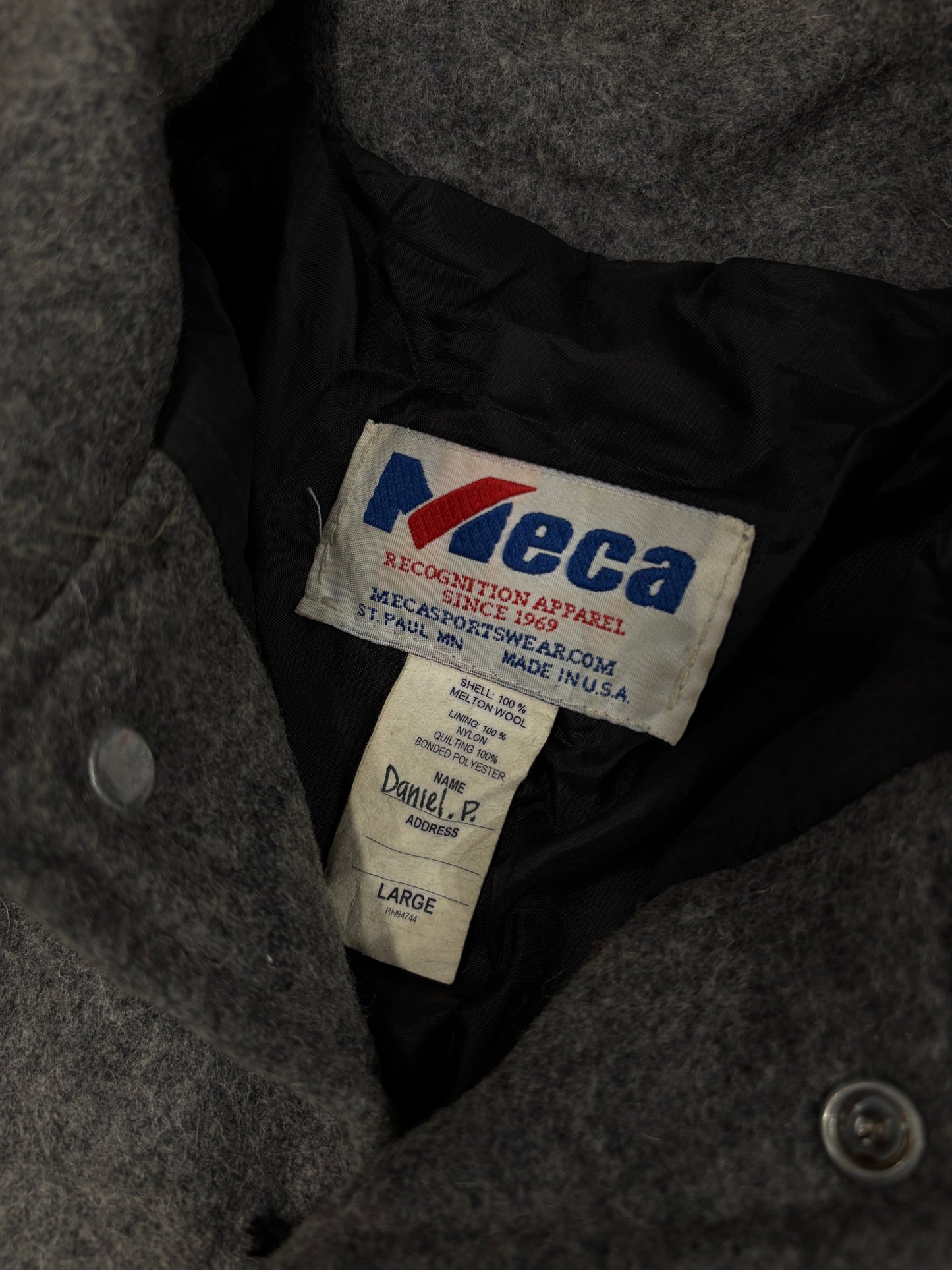 Taille universitaire 44/46 cod130